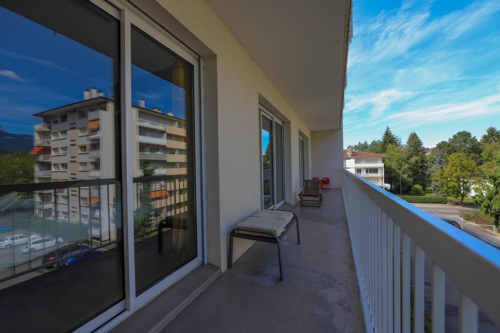 Le Superbe - T4 Avec Parking A 5 Min Du Lac - 4 Annecy Exterior foto